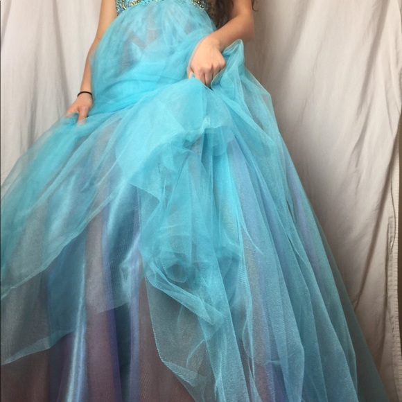 Gorgeous Blue/Teal Prom Dress - Picture 4 of 6